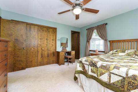1069 Sir Knight Rd, Plainwell, MI 49080 photo 17