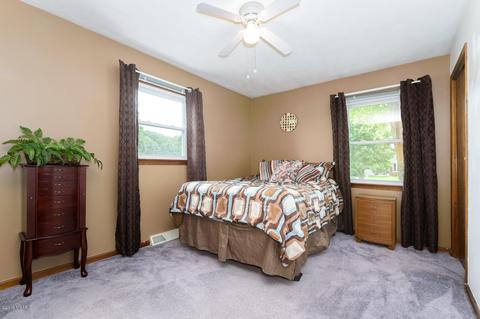 1069 Sir Knight Rd, Plainwell, MI 49080 photo 21