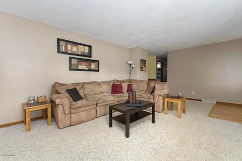 1069 Sir Knight Rd, Plainwell, MI 49080 photo 7