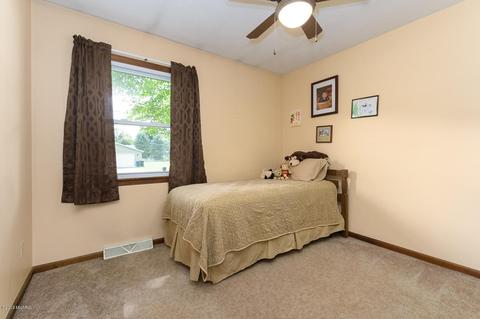 1069 Sir Knight Rd, Plainwell, MI 49080 photo 19