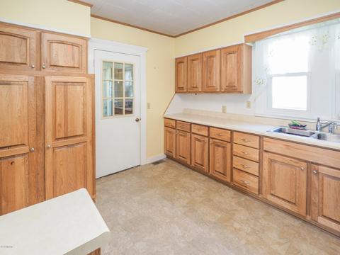 403 N Webster St, Augusta, MI 49012 photo 16