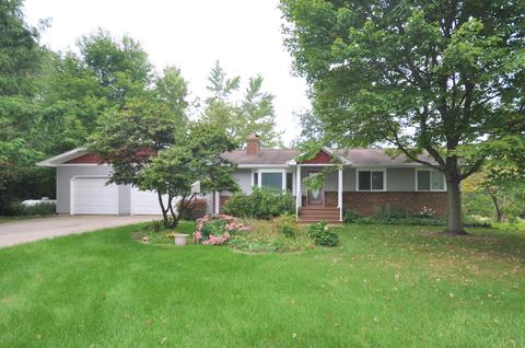 105 N Whites Bridge Rd, Belding, MI 48809 photo 1