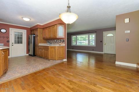 520 Hill Rd, Marshall, MI 49068 photo 8