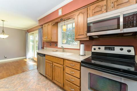 520 Hill Rd, Marshall, MI 49068 photo 12