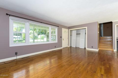 520 Hill Rd, Marshall, MI 49068 photo 4