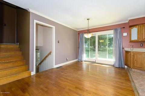 520 Hill Rd, Marshall, MI 49068 photo 6