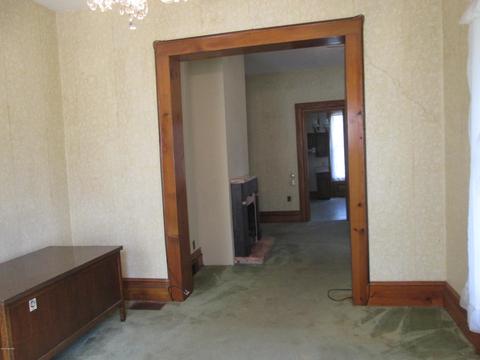 106 W Pine St, Stanton, MI 48888 photo 8