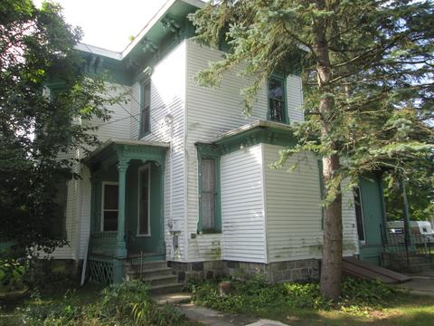 106 W Pine St, Stanton, MI 48888 photo 4