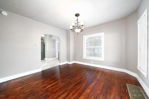 203 Middle St, Three Rivers, MI 49093 photo 5