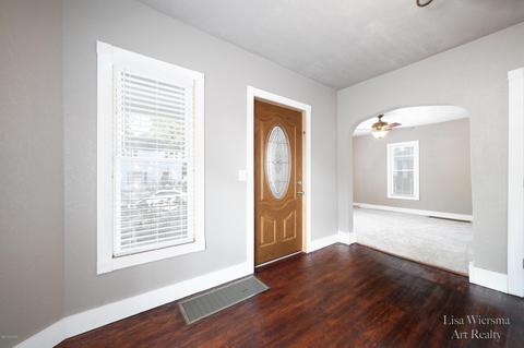 203 Middle St, Three Rivers, MI 49093 photo 4