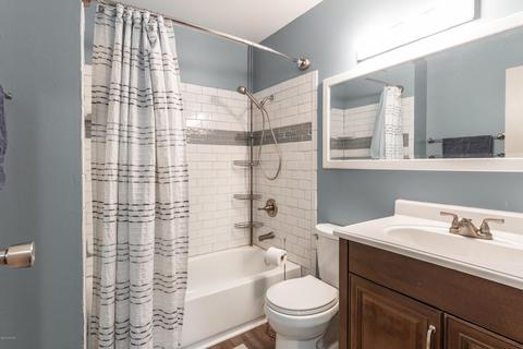 1025 Pinecone Dr, Howell, MI 48843 photo 22