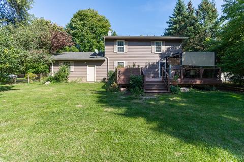 1025 Pinecone Dr, Howell, MI 48843 photo 25