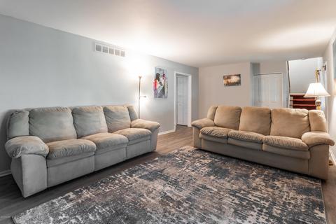 1025 Pinecone Dr, Howell, MI 48843 photo 4