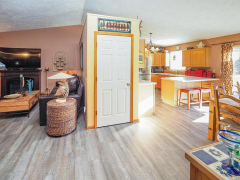 195 Moon Dr, Plainwell, MI 49080 photo 8