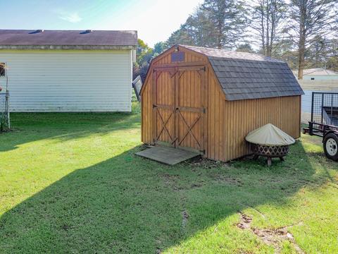 195 Moon Dr, Plainwell, MI 49080 photo 31
