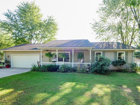 195 Moon Dr, Plainwell, MI 49080 photo 1