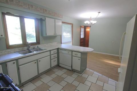 374 Airview Dr, Coldwater, MI 49036 photo 6