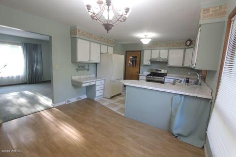 374 Airview Dr, Coldwater, MI 49036 photo 8