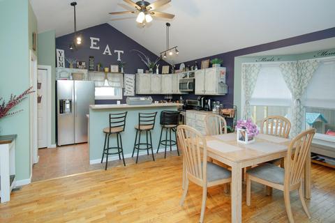 780 White Pigeon St, Constantine, MI 49042 photo 6