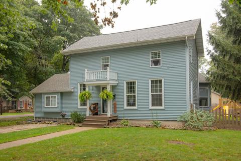 780 White Pigeon St, Constantine, MI 49042 photo 1