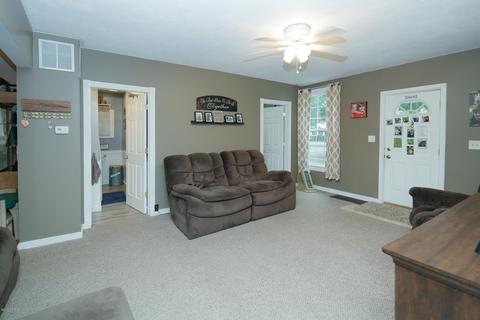 780 White Pigeon St, Constantine, MI 49042 photo 4