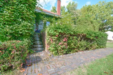 555 E Mansion St, Marshall, MI 49068 photo 9
