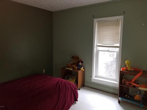 310 S Main St, Ithaca, MI 48847 photo 8