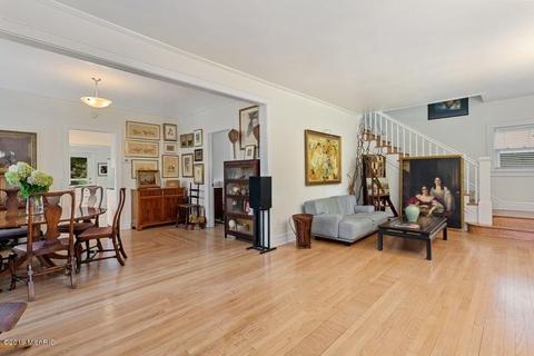 111 E Locust St, Three Oaks, MI 49128 photo 3