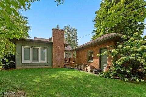 111 E Locust St, Three Oaks, MI 49128 photo 14