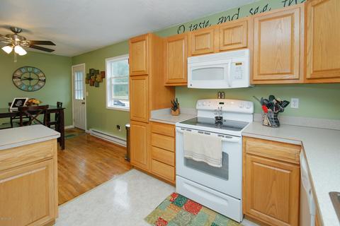 13180 Riverside Dr, Constantine, MI 49042 photo 11