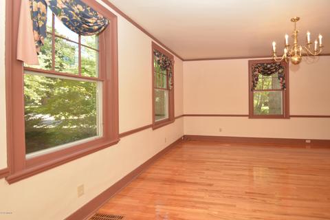 518 E Mansion St, Marshall, MI 49068 photo 8