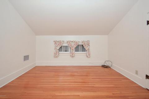 518 E Mansion St, Marshall, MI 49068 photo 52