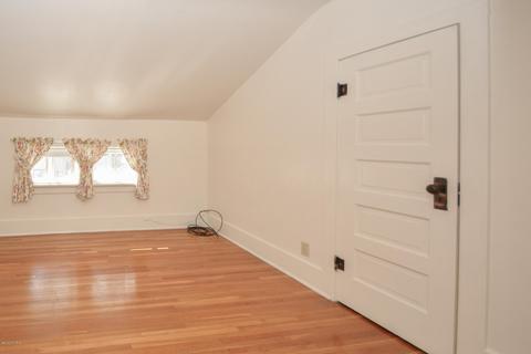 518 E Mansion St, Marshall, MI 49068 photo 25