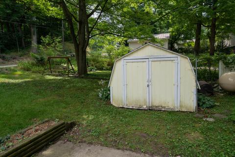 90576 Bluff Dr, Marcellus, MI 49067 photo 2