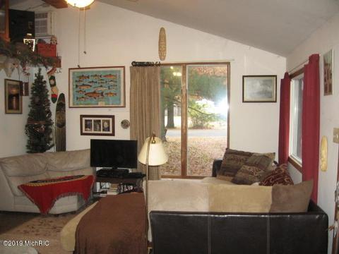 7960 N Mac Rd, Irons, MI 49644 photo 2