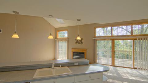 1022 E Snow Rd, Buchanan, MI 49107 photo 5
