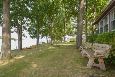 832 S Willlow Bch, Augusta, MI 49012 photo 4