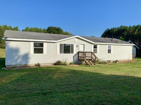 4626 S Custer Rd, Custer, MI 49405 photo 1