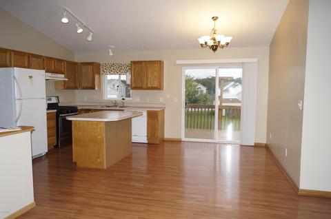 240 Pineview Dr, Belding, MI 48809 photo 7