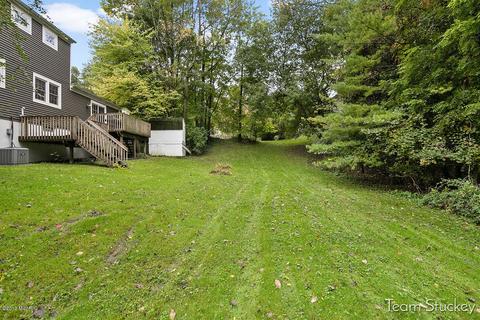 565 Edgeworthe Dr SE, Ada, MI 49301 photo 26