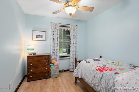 565 Edgeworthe Dr SE, Ada, MI 49301 photo 22