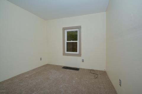 310 Locust St, Marshall, MI 49068 photo 9