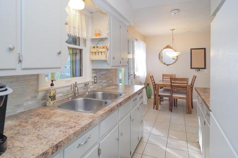 309 Brigham St, Plainwell, MI 49080 photo 10