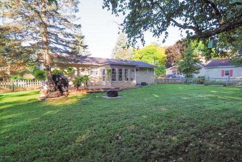 309 Brigham St, Plainwell, MI 49080 photo 22