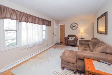 309 Brigham St, Plainwell, MI 49080 photo 3