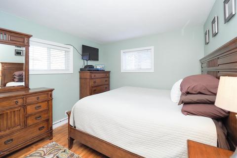 309 Brigham St, Plainwell, MI 49080 photo 13