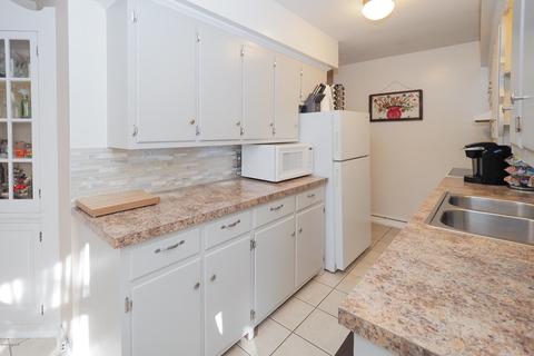 309 Brigham St, Plainwell, MI 49080 photo 9