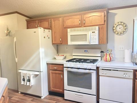 3720 E Shore Dr, Stanton, MI 48888 photo 9