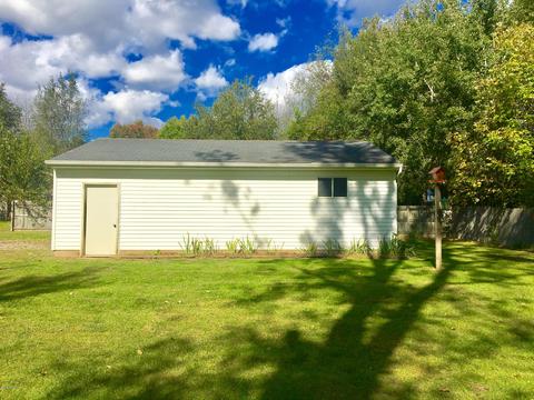 3720 E Shore Dr, Stanton, MI 48888 photo 5