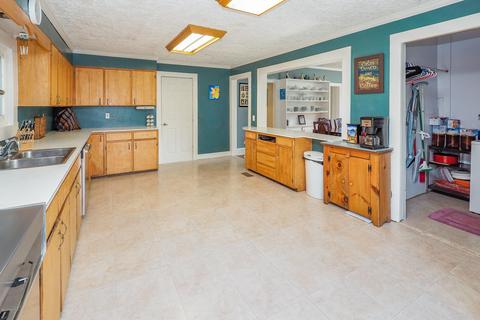 680 S Washington St, Constantine, MI 49042 photo 12